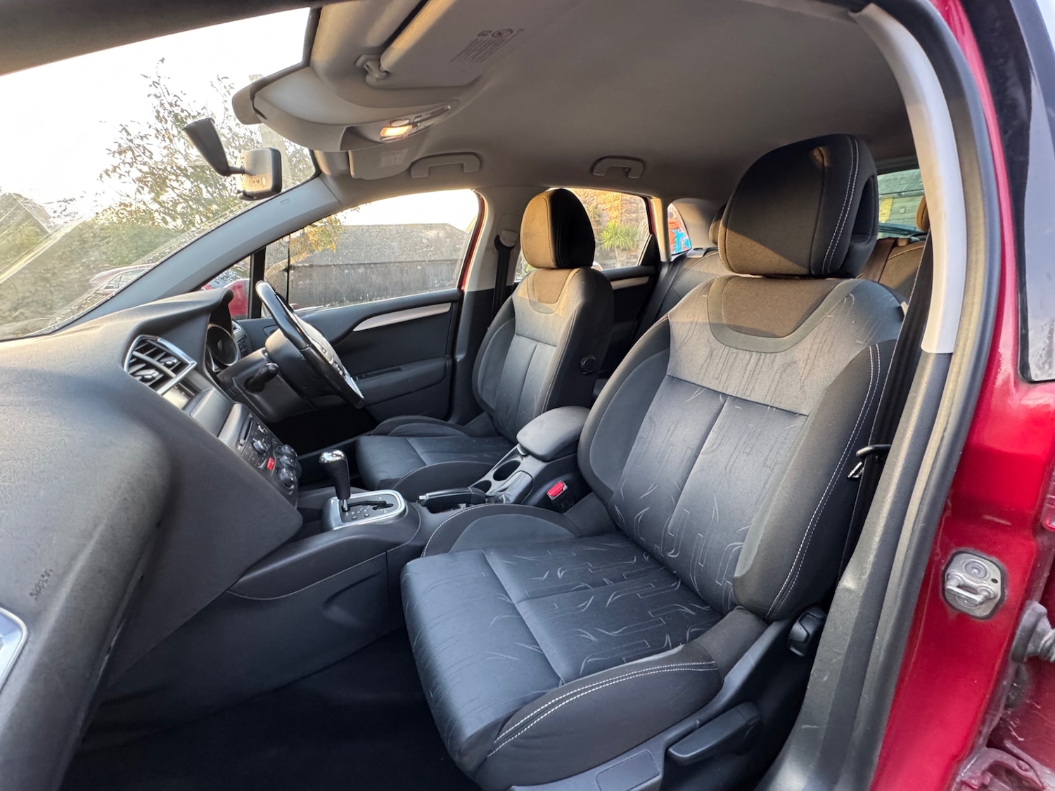 Used Citroen C4 2012 for sale - 76556747: Photo 12