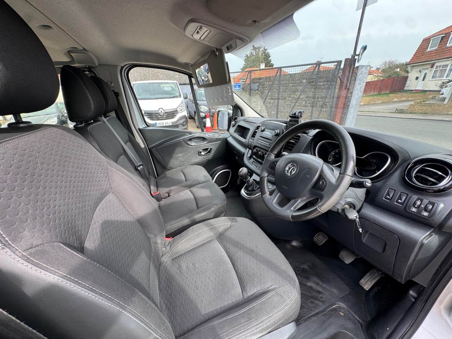 Used Vauxhall Vivaro 2016 for sale - 78184148: Photo 10