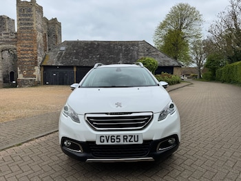 Used Peugeot 2008 2016 for sale - 76859884: Photo