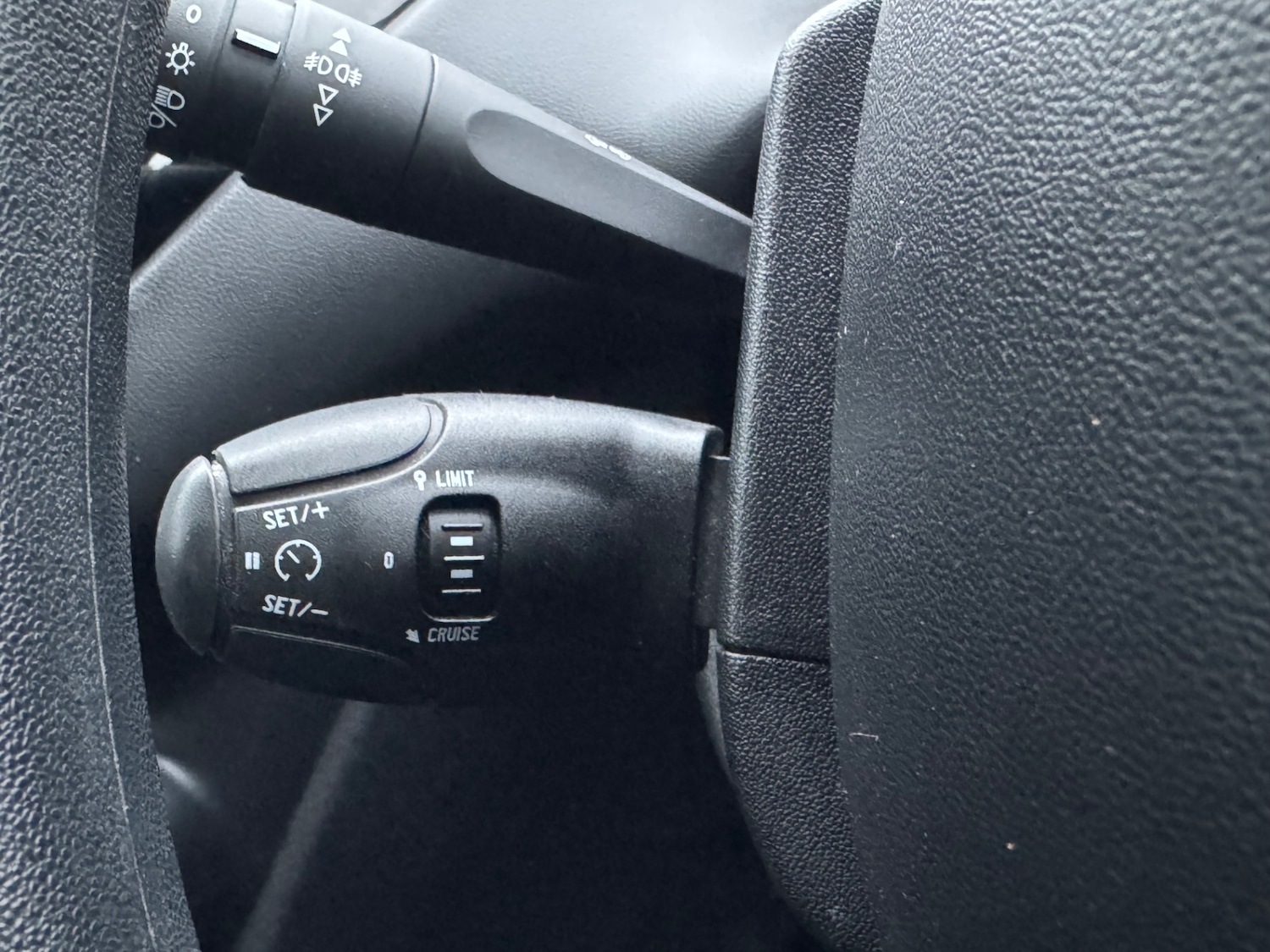 Used Peugeot 208 2015 for sale - 77659608: Photo 17