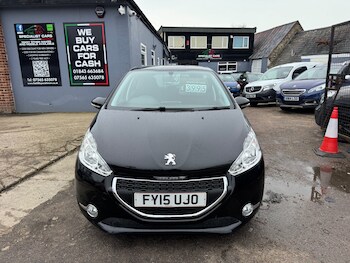 Used Peugeot 208 2015 for sale - 77659608: Photo