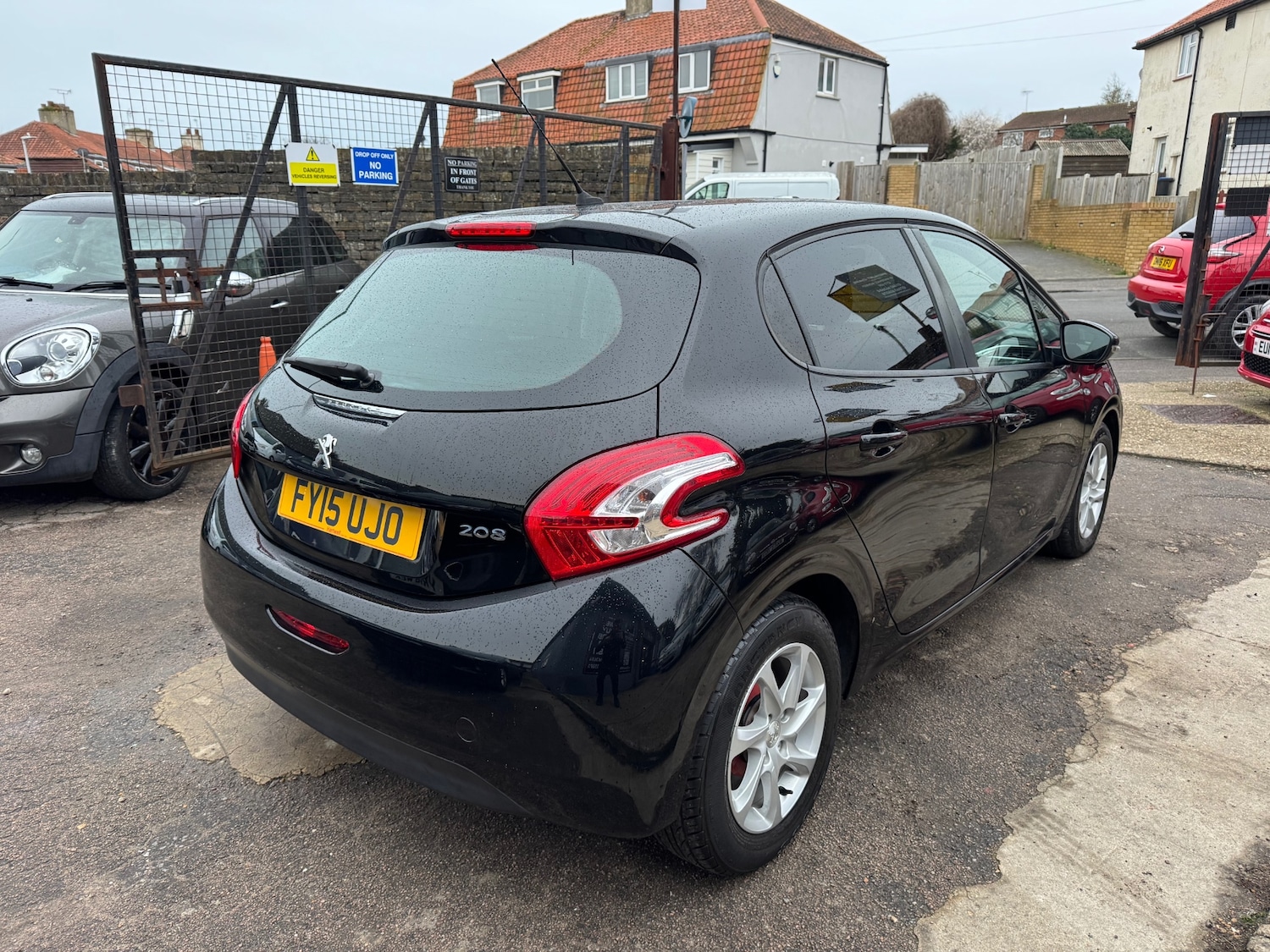Used Peugeot 208 2015 for sale - 77659608: Photo 6