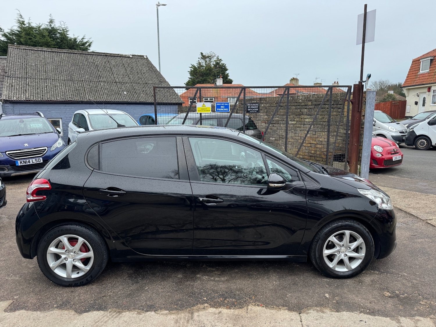 Used Peugeot 208 2015 for sale - 77659608: Photo 7