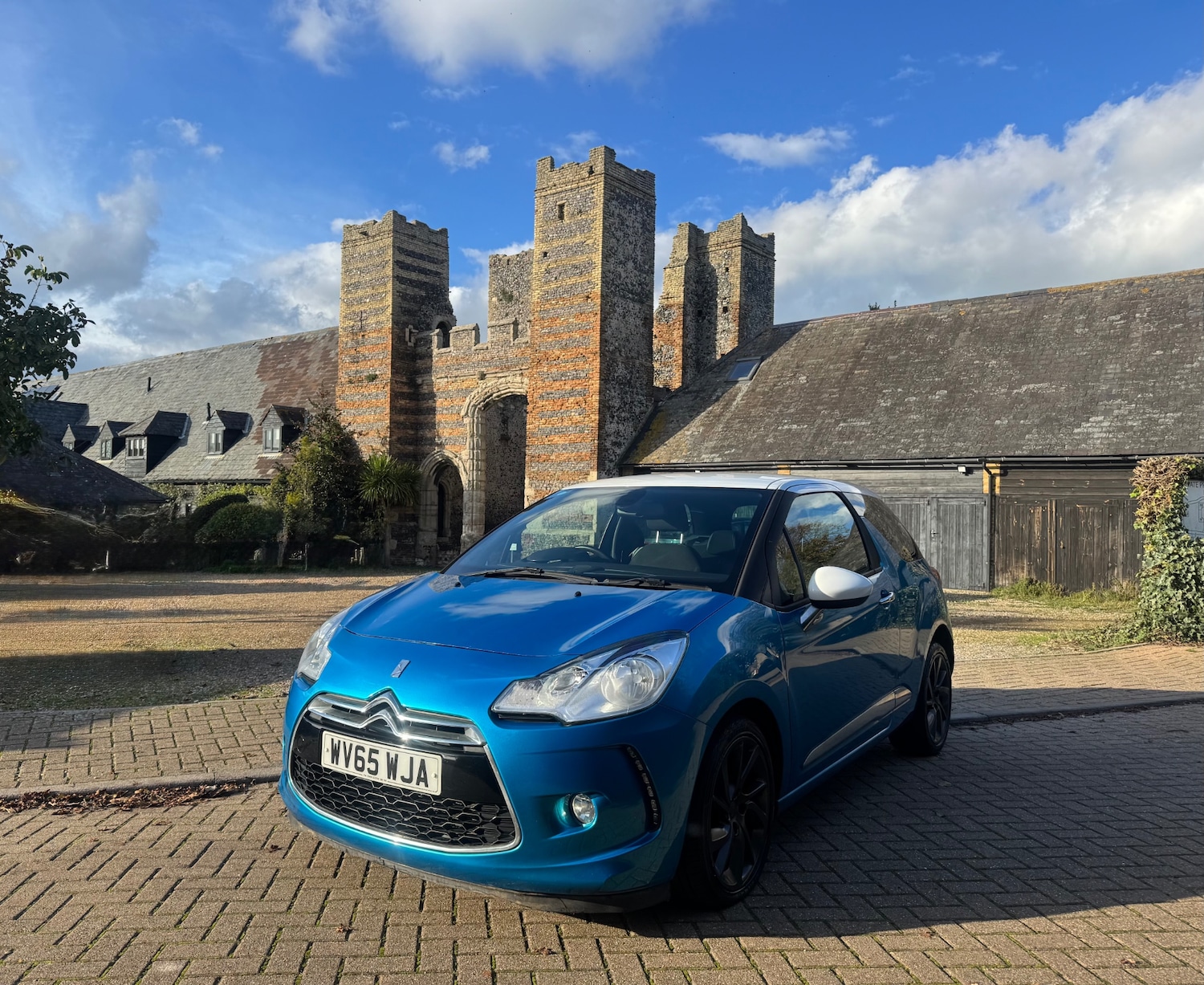 Used DS Automobiles DS 3 2015 for sale - 76344273: Photo 1