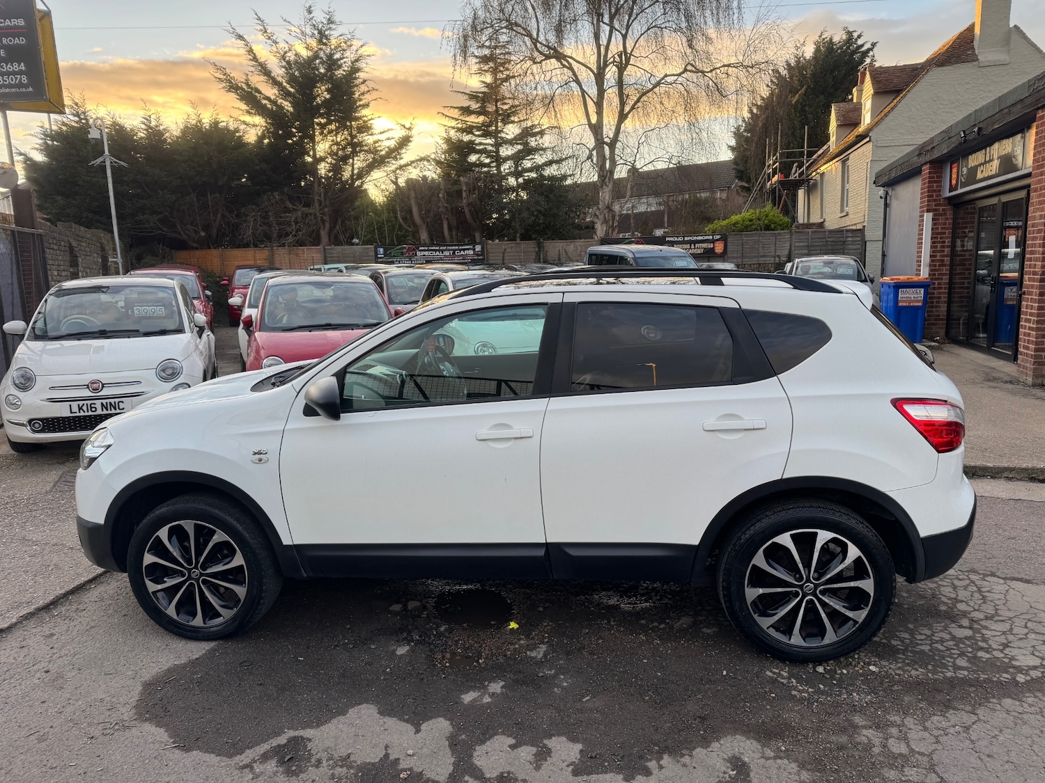 Used Nissan Qashqai 2013 for sale - 77819479: Photo 2