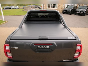 Used Toyota Hilux 2025 for sale - 78583556: Photo