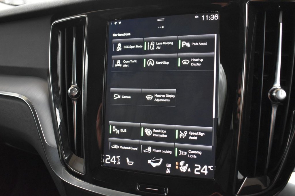 Used Volvo V60 2018 for sale - 77407803: Photo 30