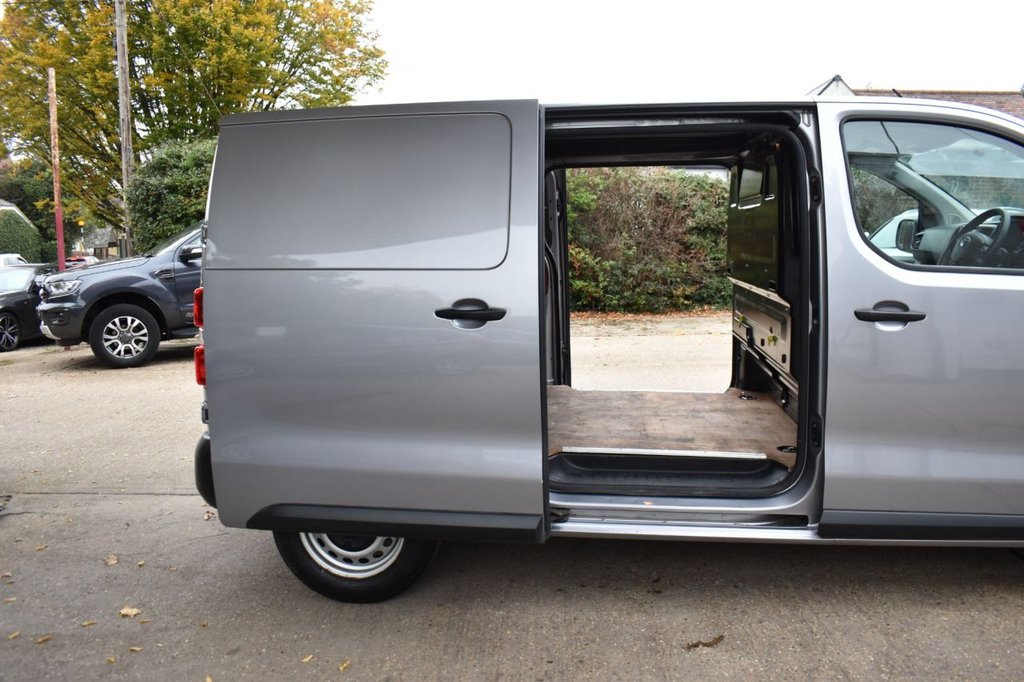 Used Toyota ProAce 2022 for sale - 76469989: Photo 21