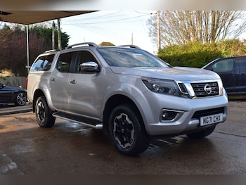 Nissan - Navara