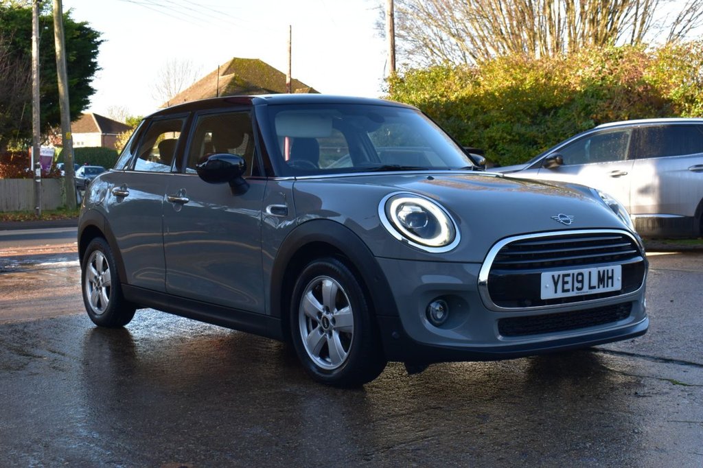 Used MINI Hatch 2019 for sale - 76900654: Photo 1