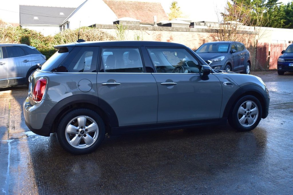 Used MINI Hatch 2019 for sale - 76900654: Photo 8