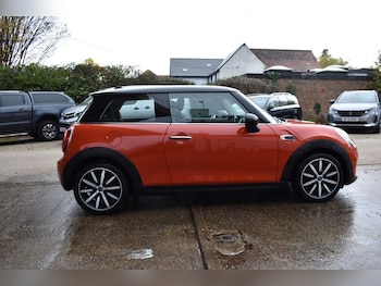 Used MINI Hatch 2018 for sale - 76470489: Photo