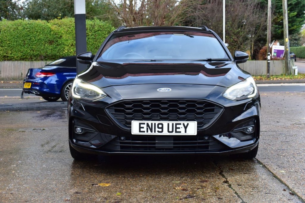 Used Ford Focus 2019 for sale - 76841329: Photo 2