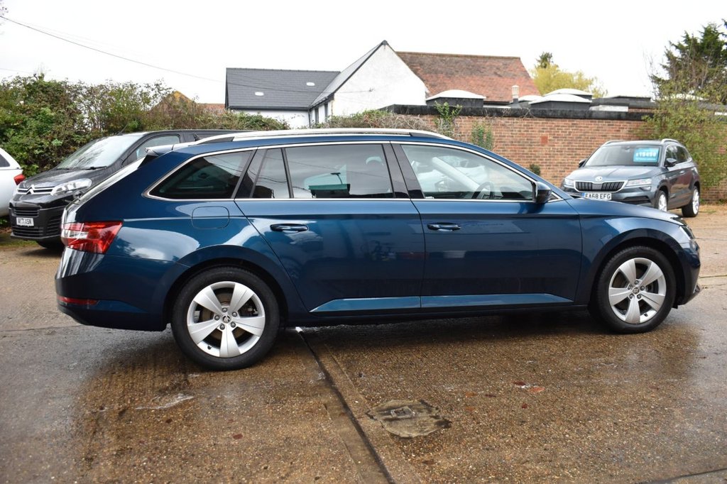 Used Skoda Superb 2022 for sale - 76724824: Photo 8