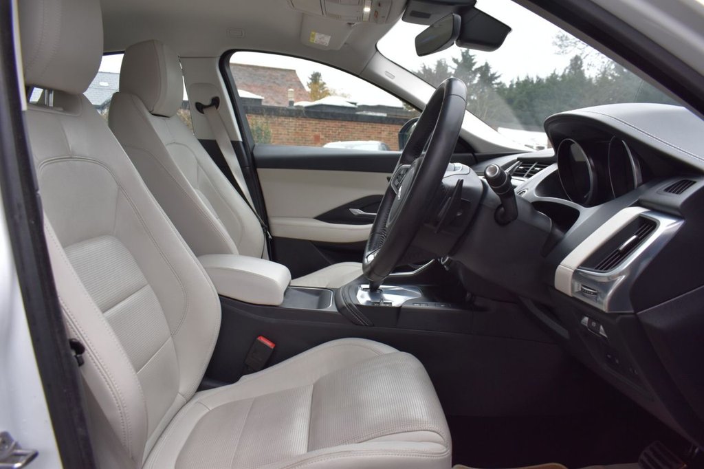 Used Jaguar E-Pace 2019 for sale - 77139725: Photo 12