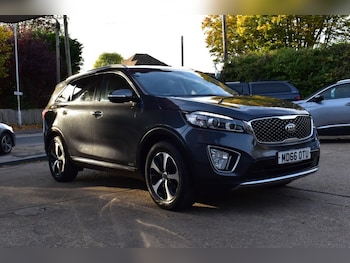 Used Kia Sorento 2017 for sale - 76469813: Photo