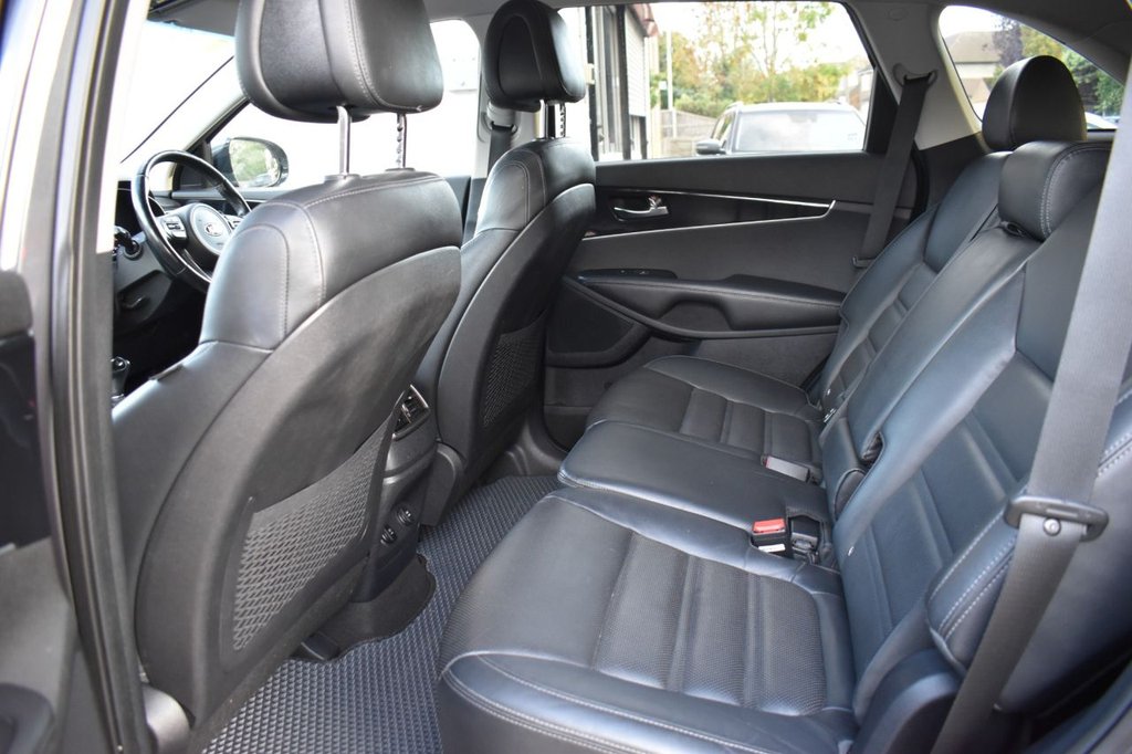 Used Kia Sorento 2017 for sale - 76469813: Photo 25