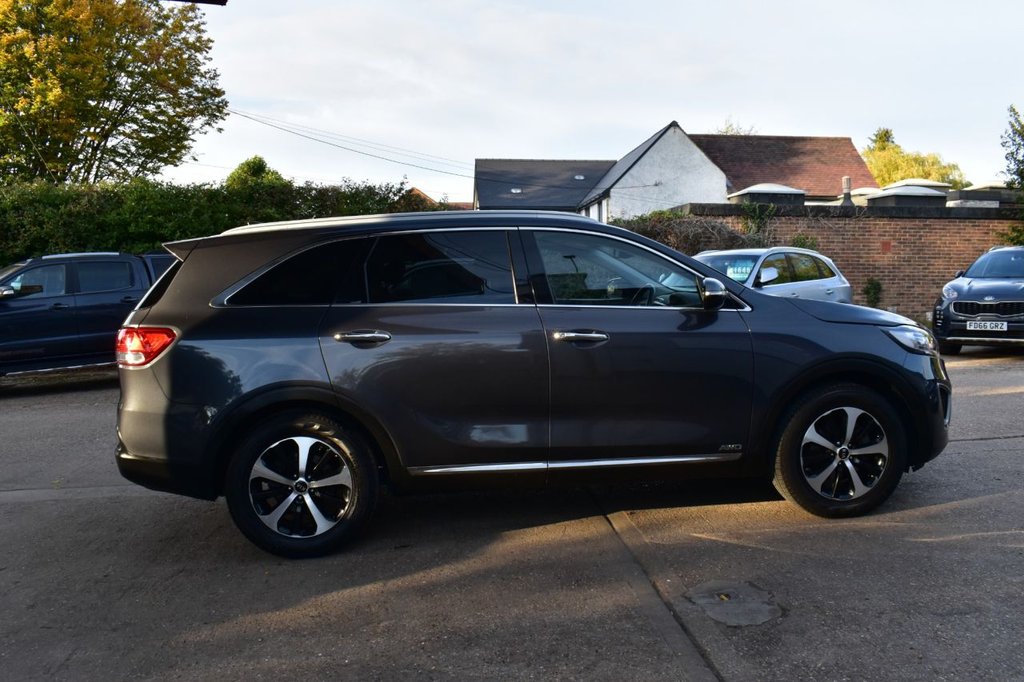 Used Kia Sorento 2017 for sale - 76469813: Photo 9
