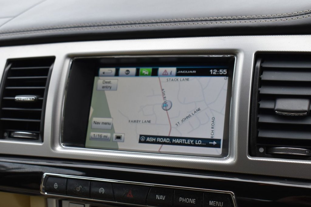 Used Jaguar XF 2013 for sale - 76469674: Photo 18