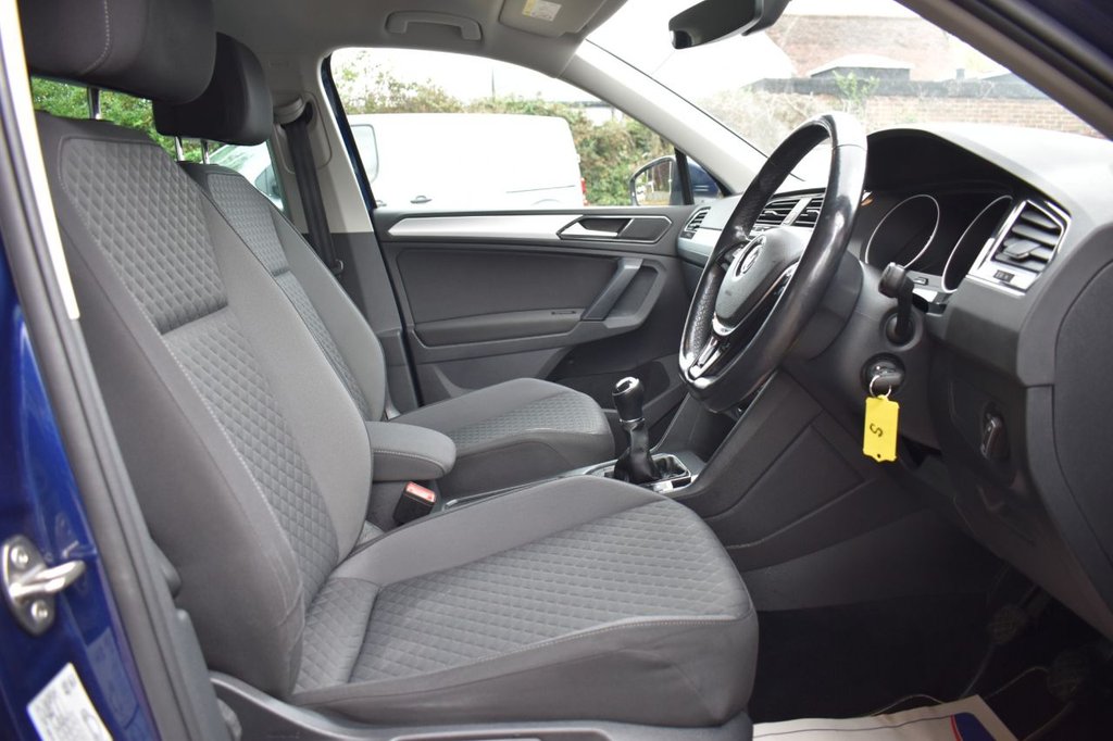 Used Volkswagen Tiguan 2018 for sale - 76469613: Photo 11