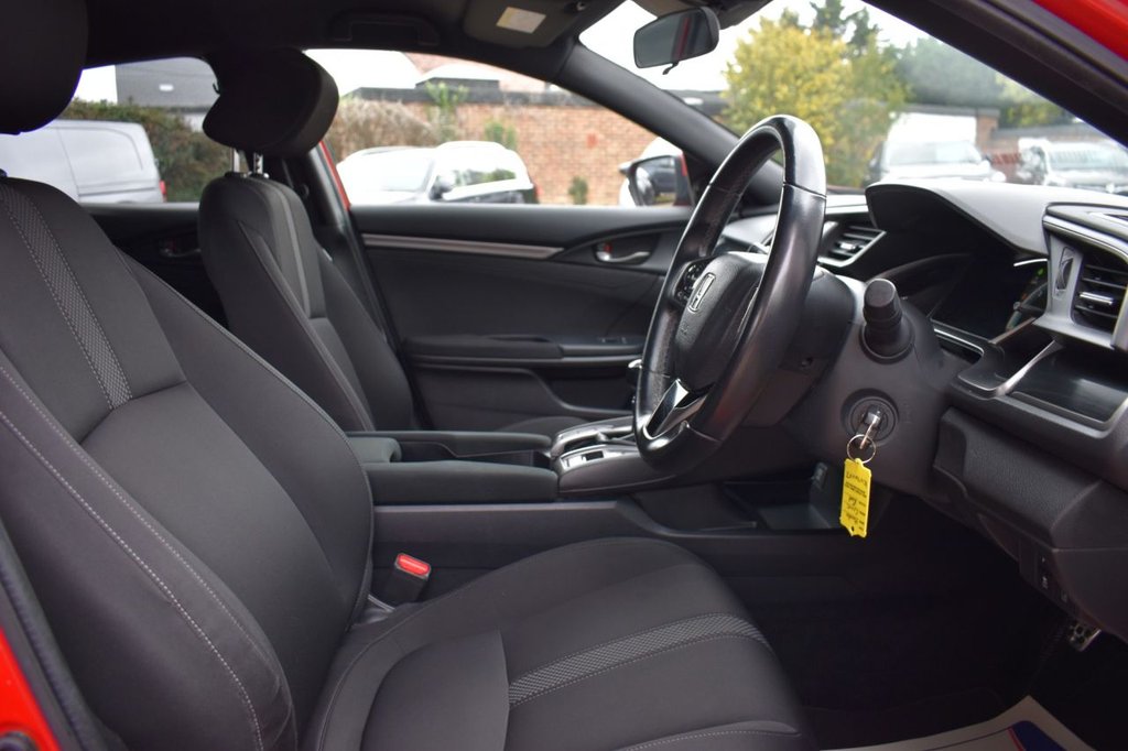 Used Honda Civic 2020 for sale - 76470523: Photo 11