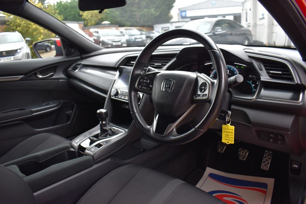 Used Honda Civic 2020 for sale - 76470523: Photo 13