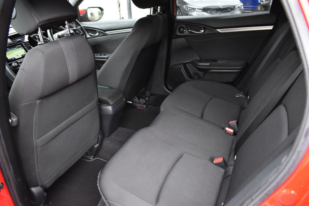 Used Honda Civic 2020 for sale - 76470523: Photo 28