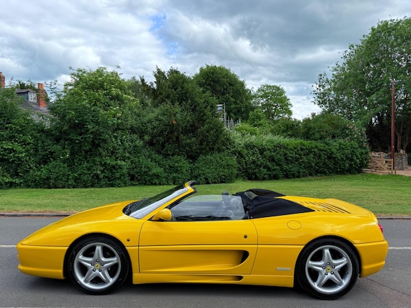 Used Ferrari F355 1998 for sale - 74823151: Photo 10