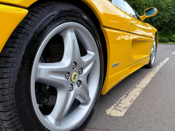 Used Ferrari F355 1998 for sale - 74823151: Photo 33