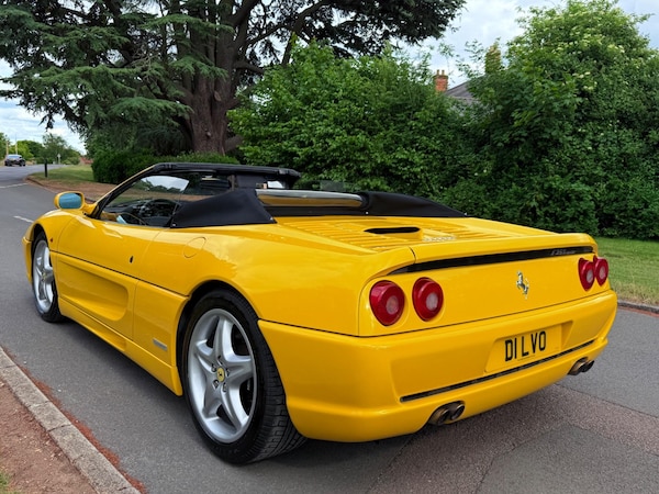 Used Ferrari F355 1998 for sale - 74823151: Photo 9