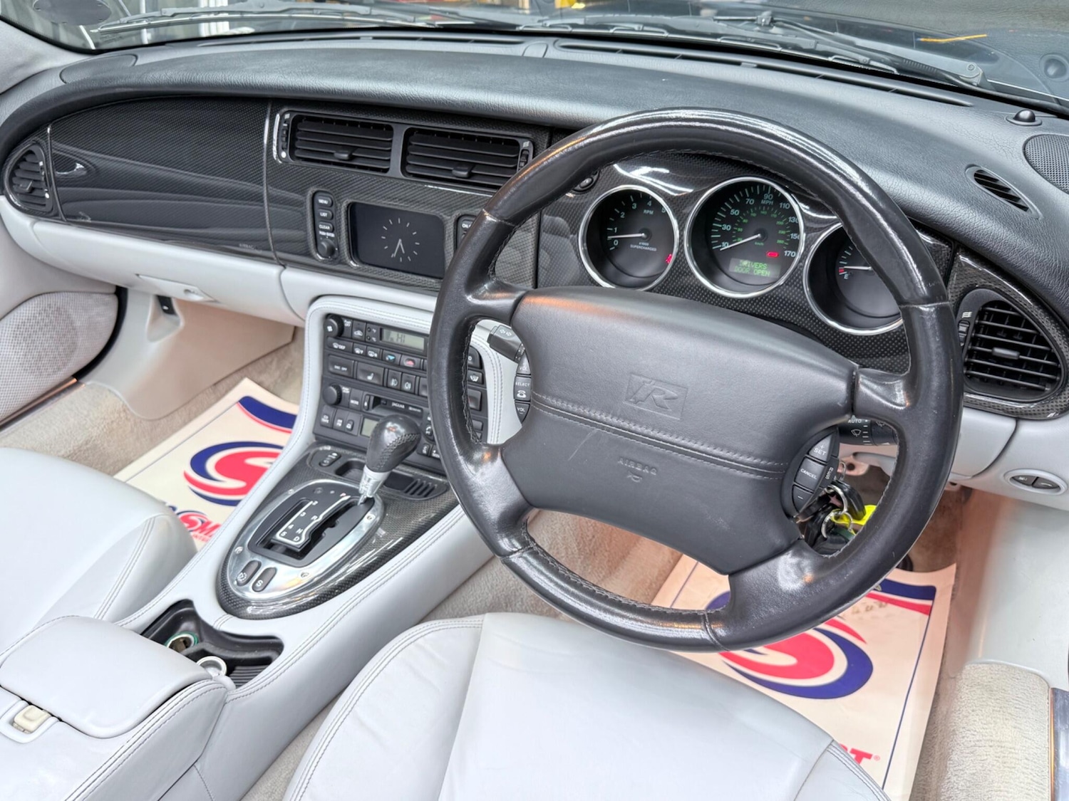 Used Jaguar XKR 2005 for sale - 77081434: Photo 25