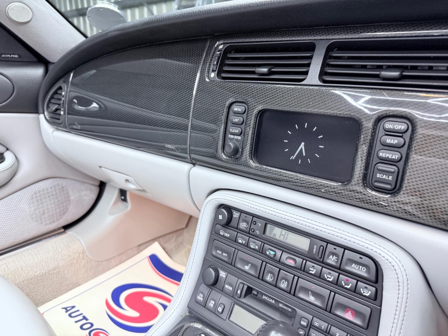 Used Jaguar XKR 2005 for sale - 77081434: Photo 31