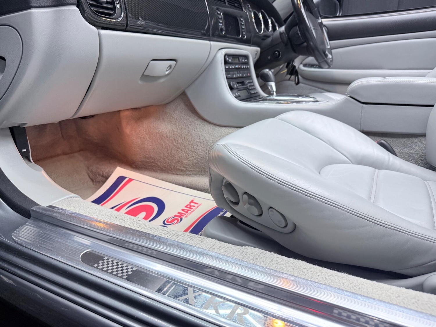 Used Jaguar XKR 2005 for sale - 77081434: Photo 43