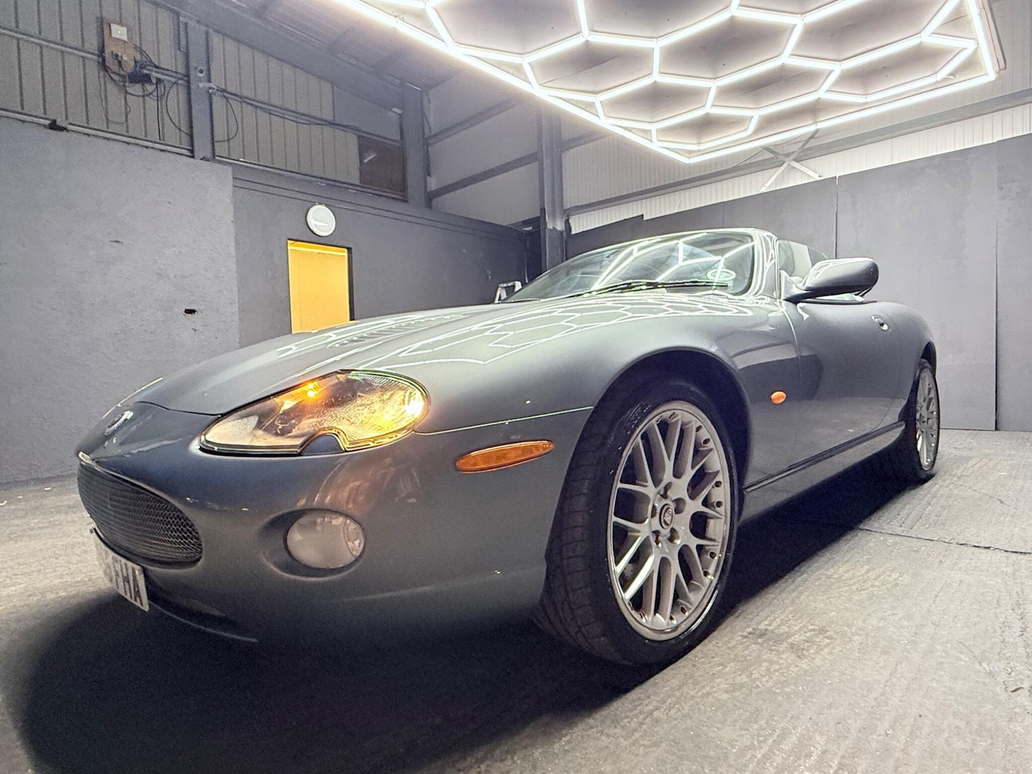 Used Jaguar XKR 2005 for sale - 77081434: Photo 7
