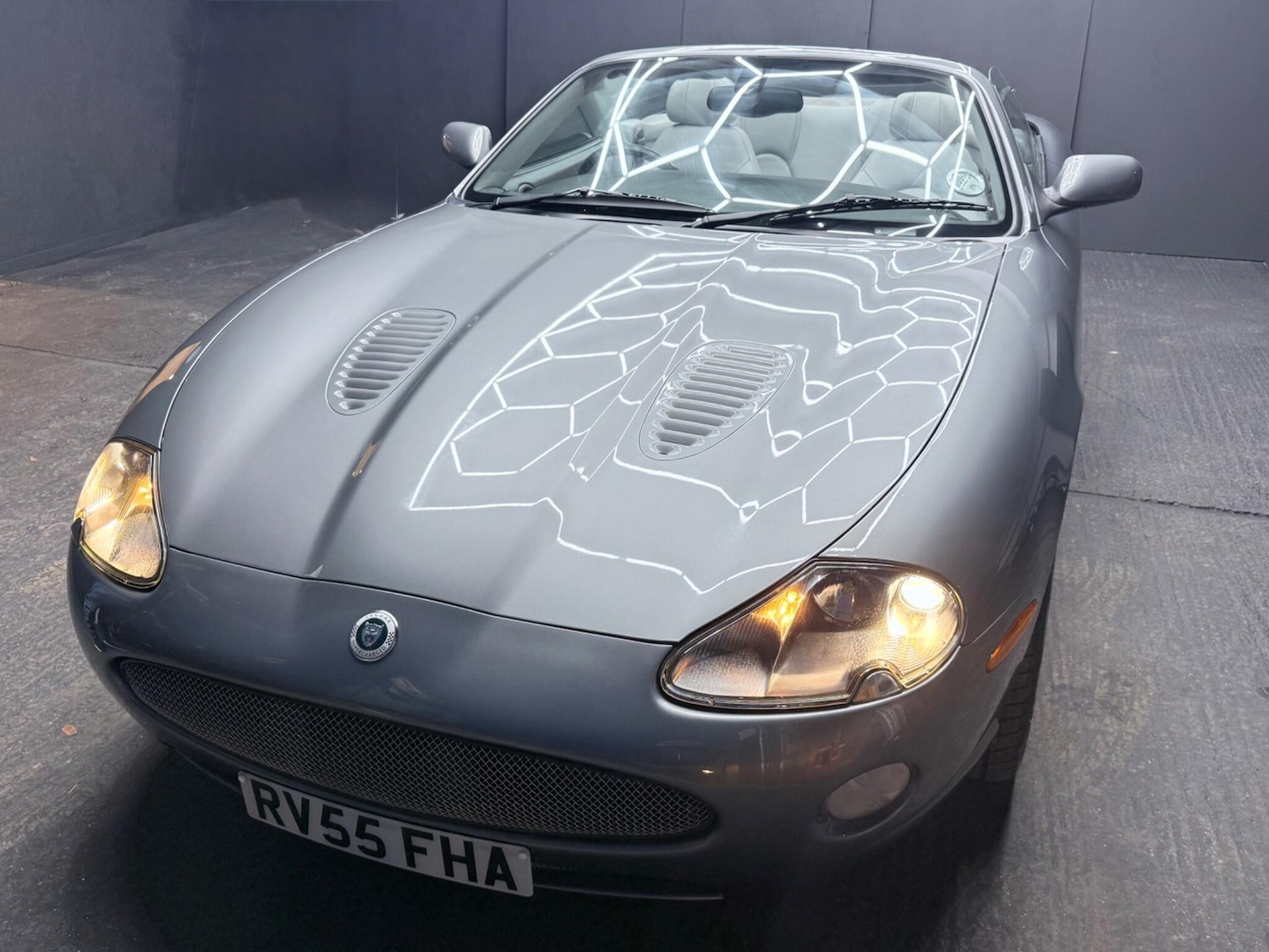 Used Jaguar XKR 2005 for sale - 77081434: Photo 8