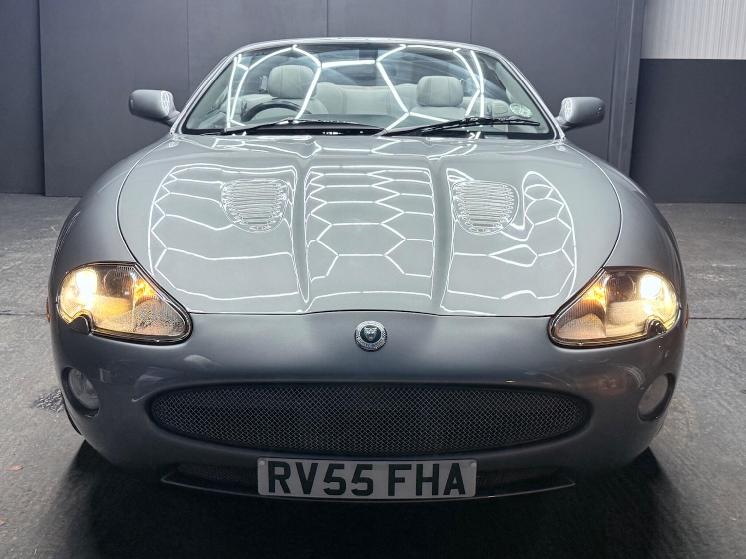 Used Jaguar XKR 2005 for sale - 77081434: Photo 9