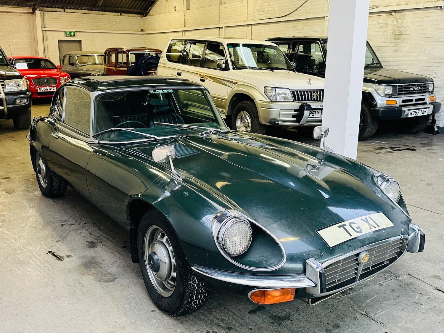 Used Jaguar E-Type for sale - 76886845: Photo 3