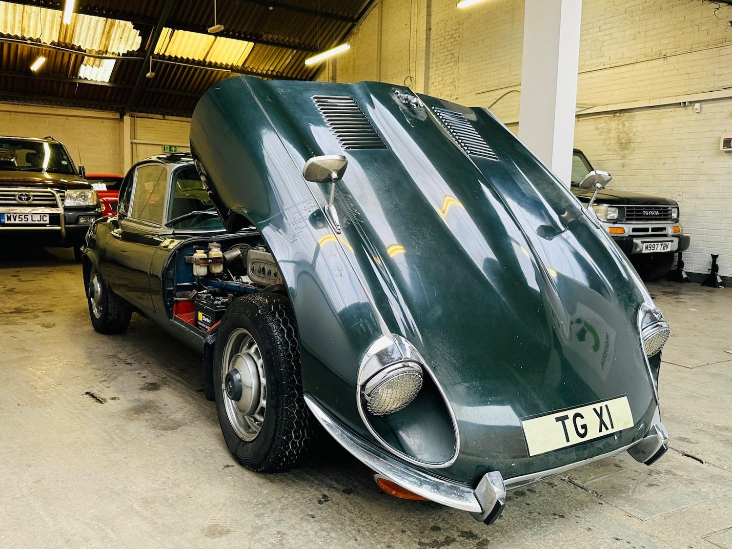 Used Jaguar E-Type for sale - 76886845: Photo 32