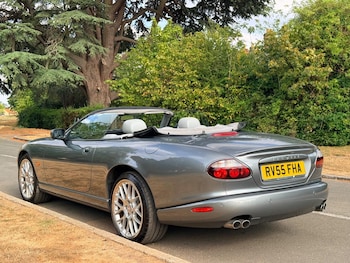 Used Jaguar XKR 2005 for sale - 79412532: Photo