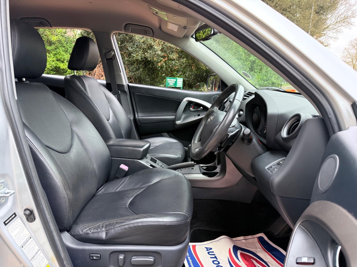 Used Toyota RAV4 2009 for sale - 77377293: Photo 29