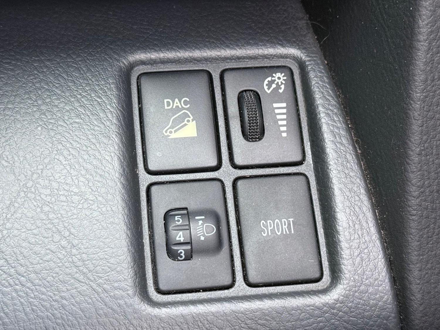 Used Toyota RAV4 2009 for sale - 77377293: Photo 59