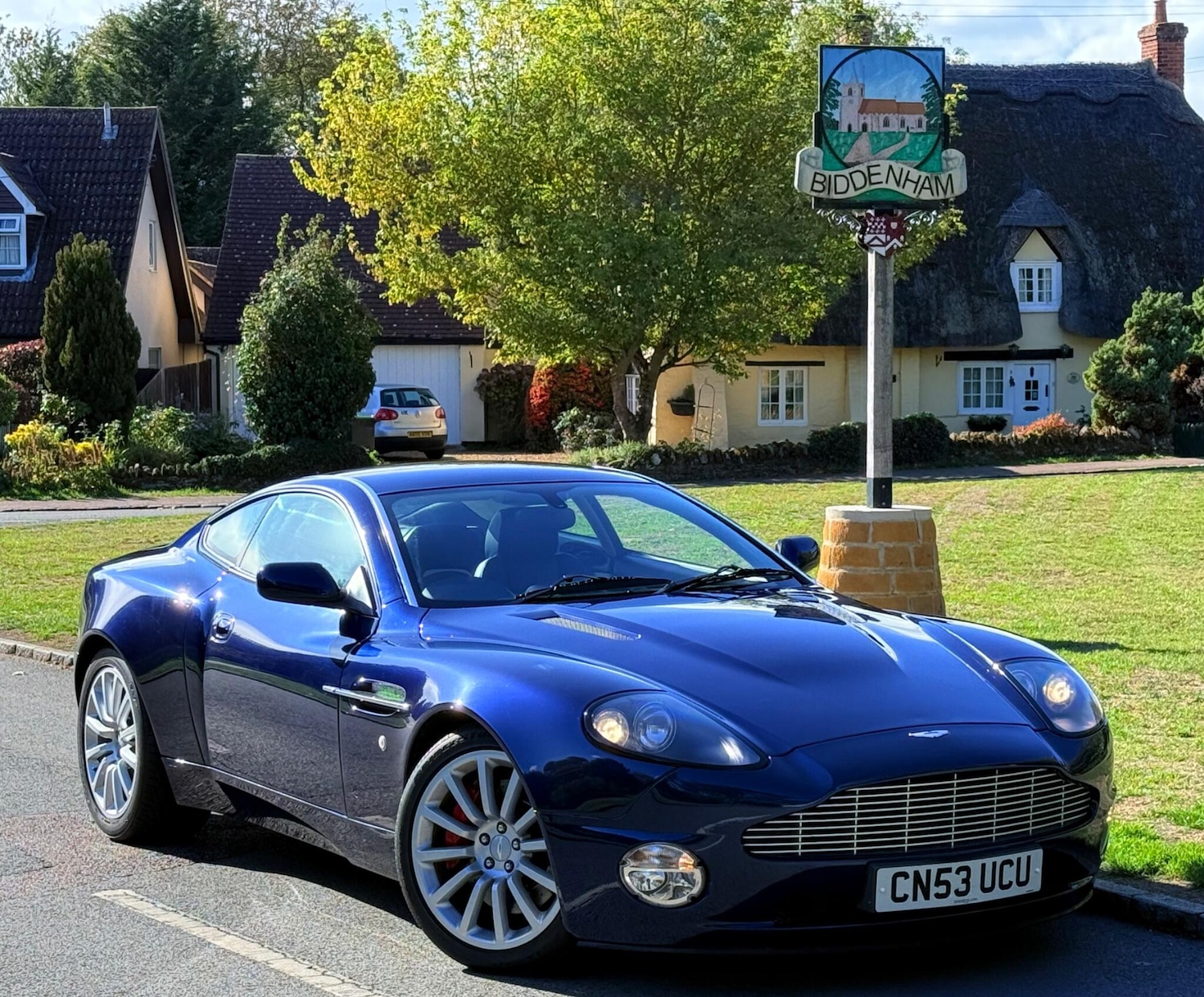 Used Aston Martin Vanquish 2004 for sale - 75949062: Photo 1