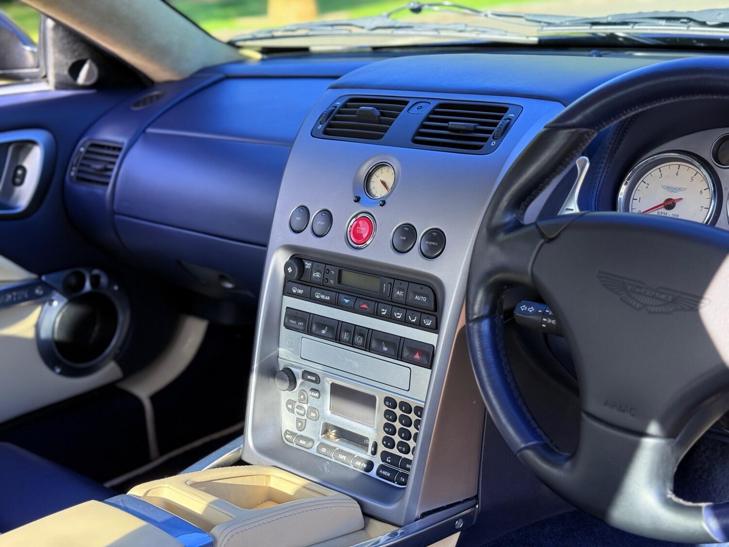 Used Aston Martin Vanquish 2004 for sale - 75949062: Photo 57