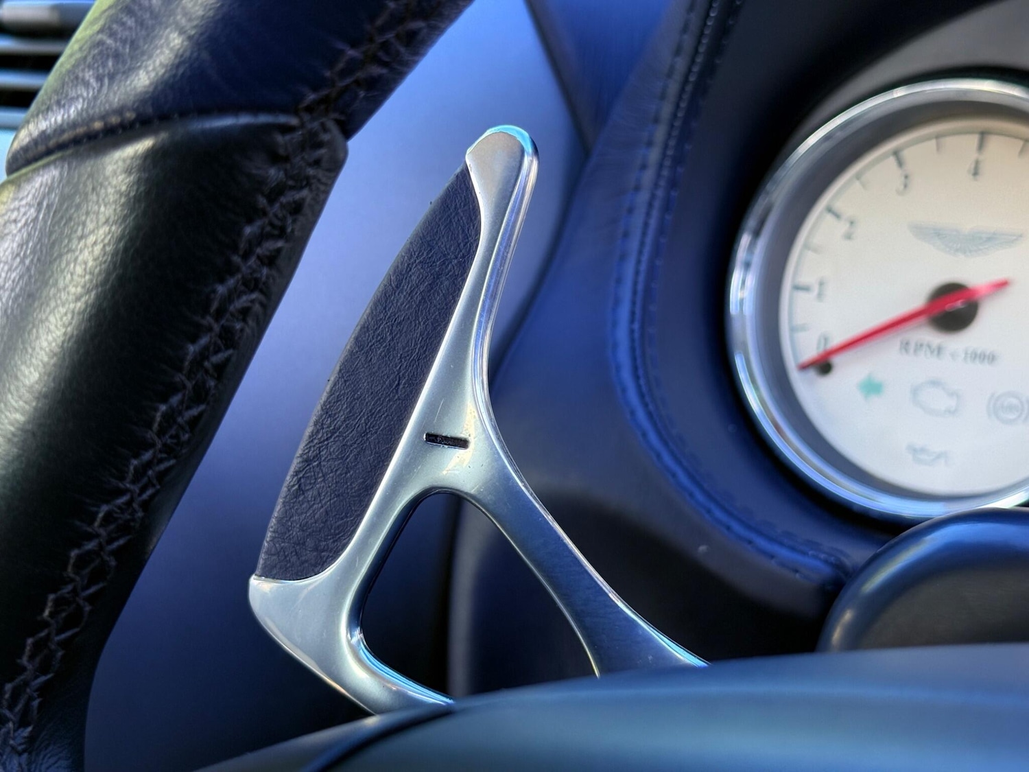 Used Aston Martin Vanquish 2004 for sale - 75949062: Photo 61