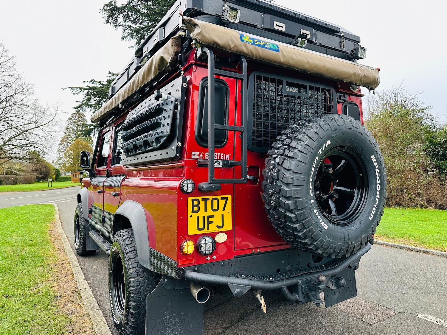 Vehicle 29