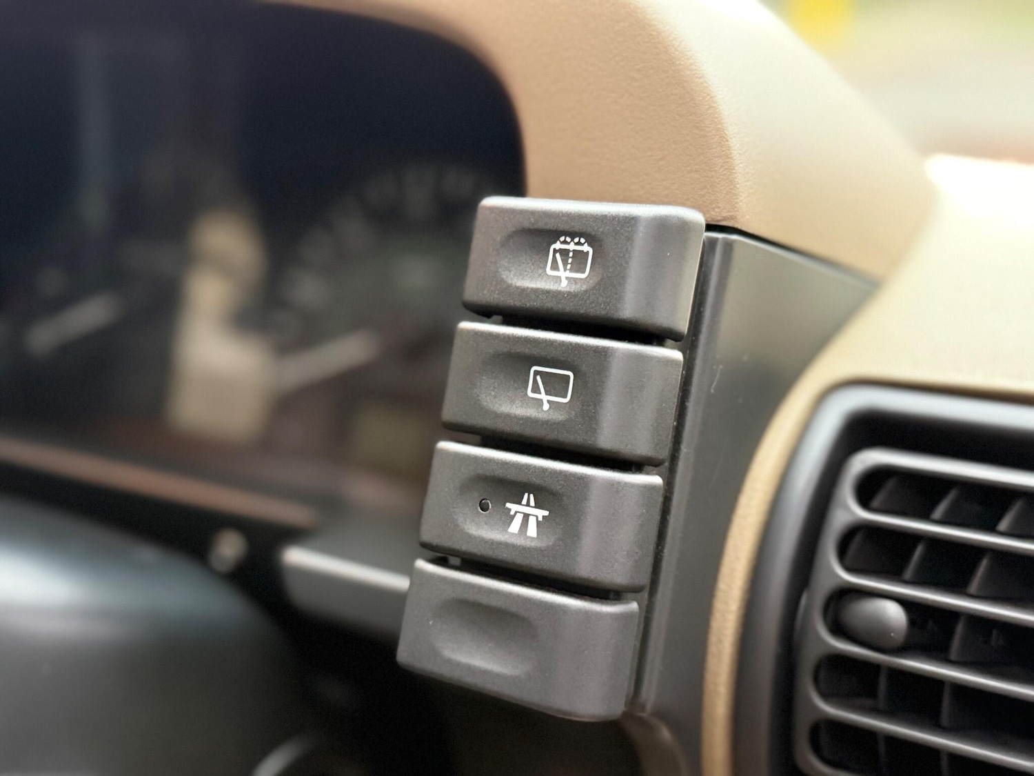 Used Land Rover Discovery 2002 for sale - 77425816: Photo 77