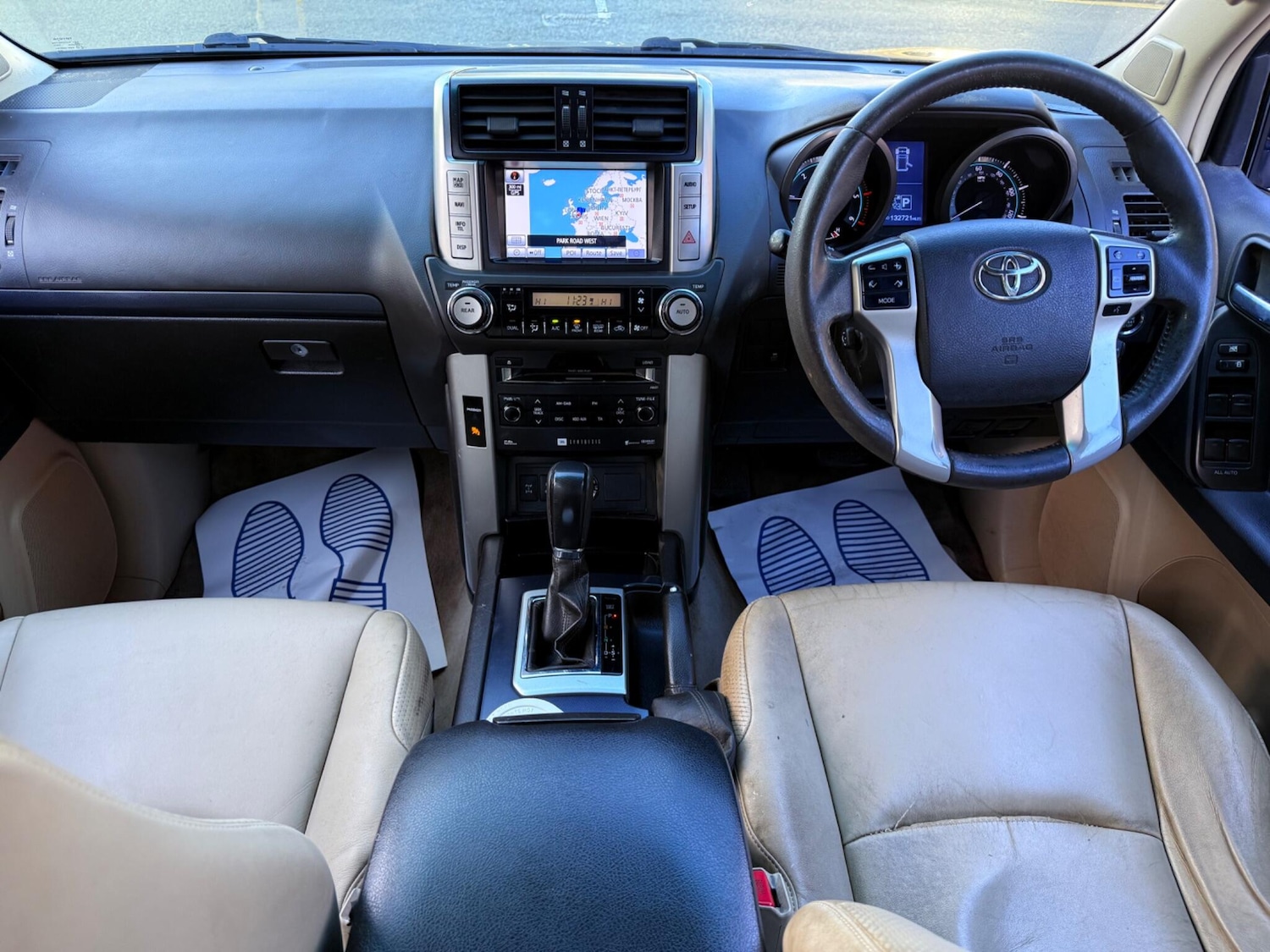 Used Toyota Land Cruiser 2013 for sale - 77351957: Photo 41