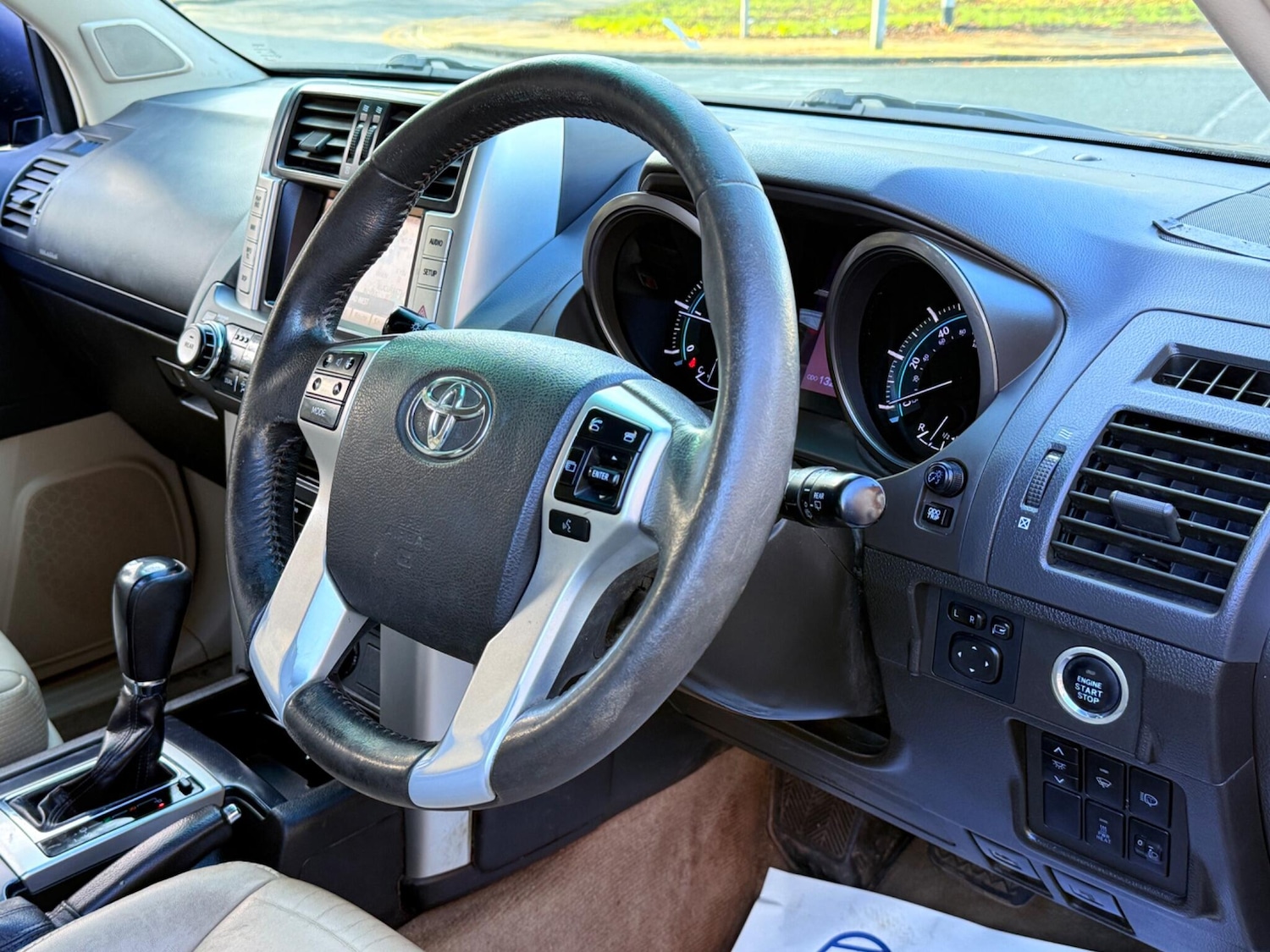 Used Toyota Land Cruiser 2013 for sale - 77351957: Photo 43