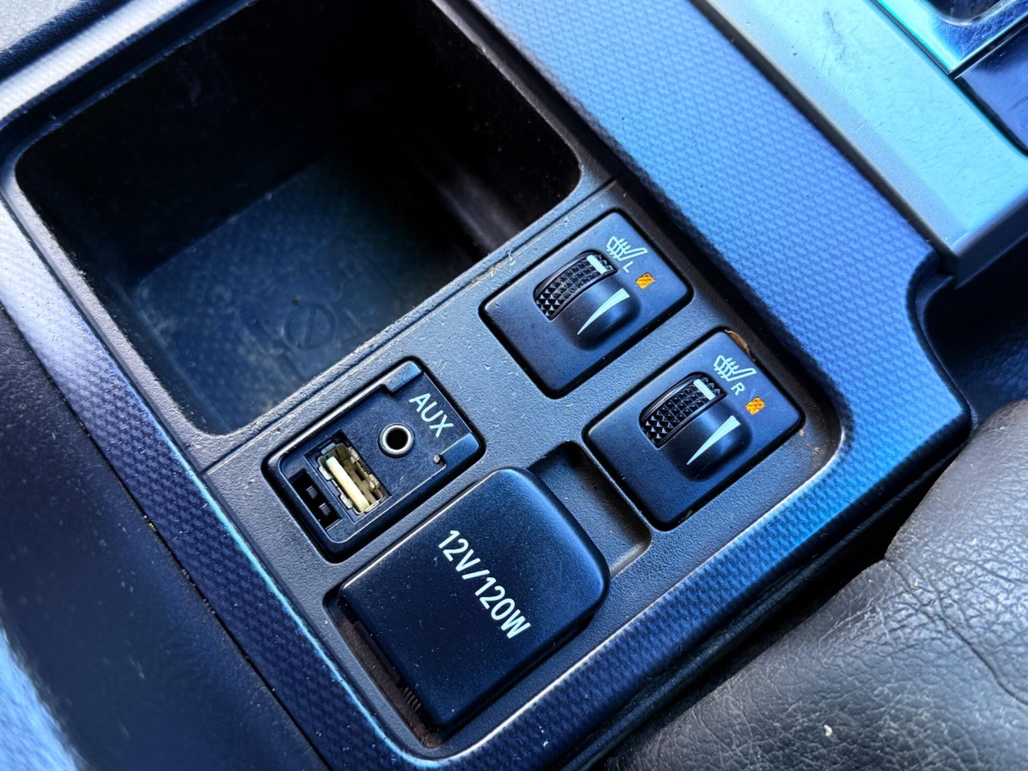 Used Toyota Land Cruiser 2013 for sale - 77351957: Photo 50