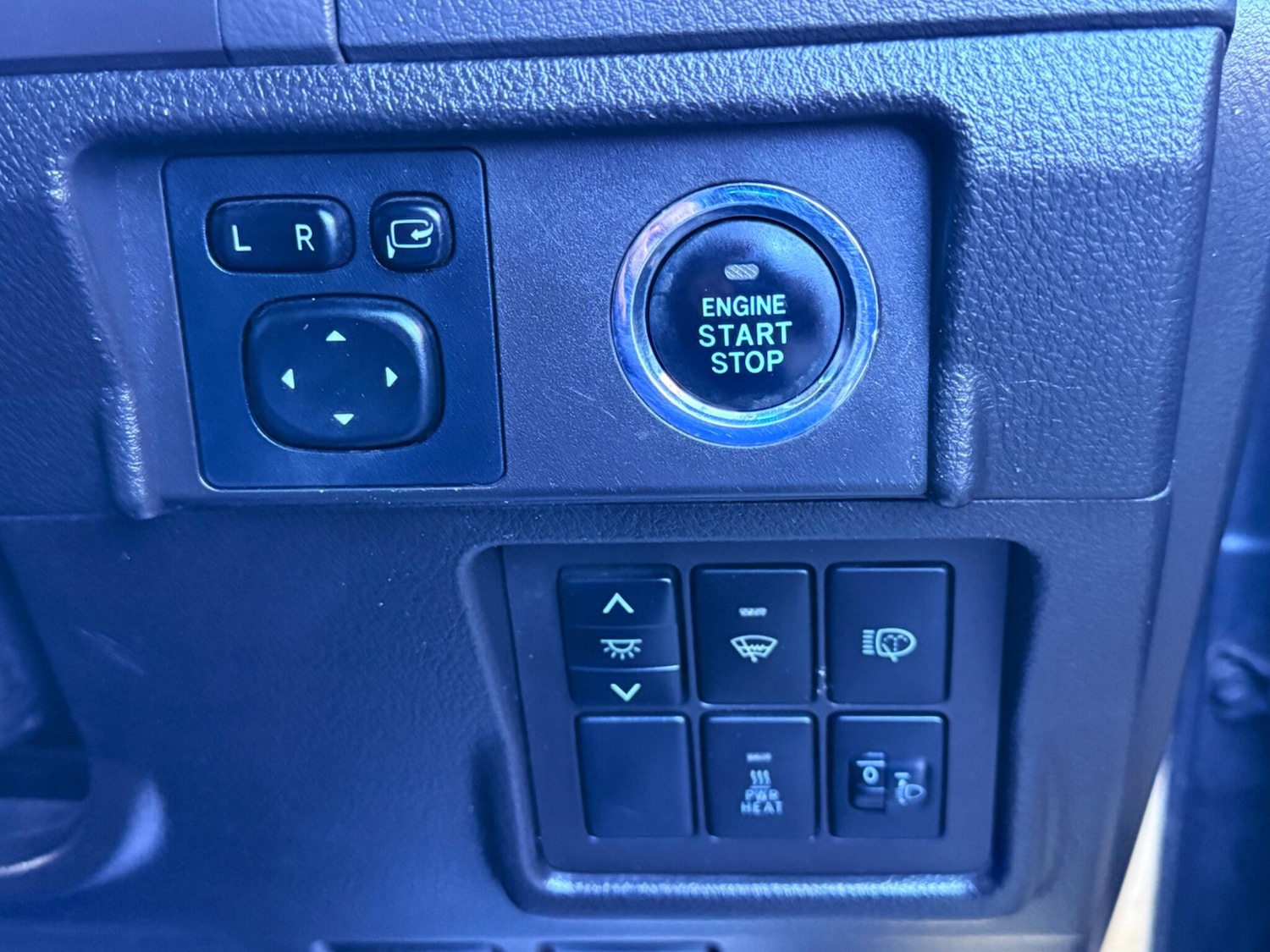 Used Toyota Land Cruiser 2013 for sale - 77351957: Photo 52